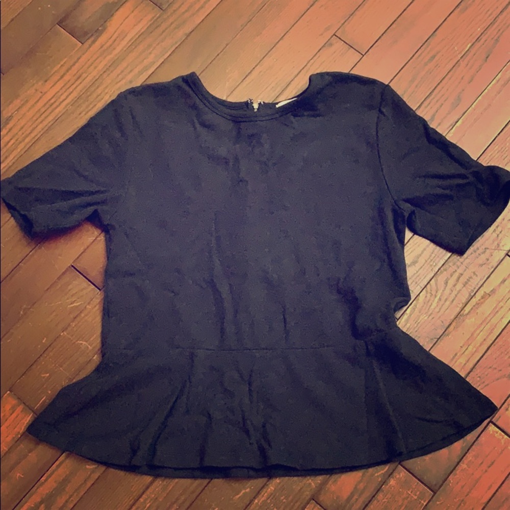 Gap shirt sleeve shirt